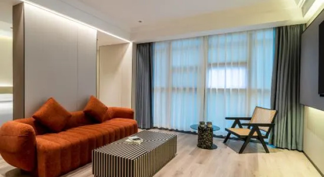 Люкс Shanghai Xujiahui 80,000 Stadium Quli Hotel