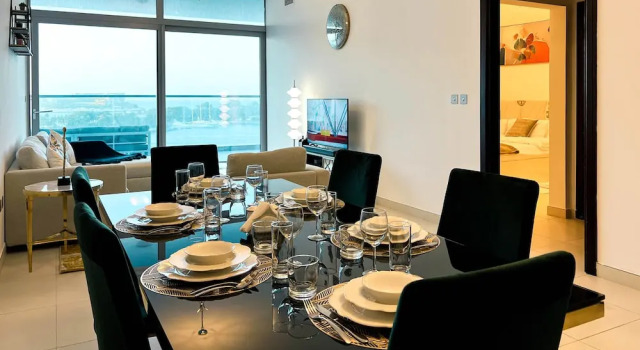 SuperHost - Peaceful 1BR Apt With Balcony in Front of the Sea, Забронировать Апартаменты/квартира Пальма Джумейра , рядом с Jumeirah Palm Tram Station