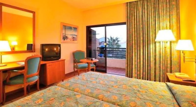 Pestana Levante, Armacao de Pera Hotel, Rezerwuj Hotel Hotele w Porches z basenem, Basen