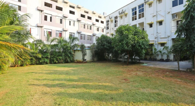 Capital O 7674 Stellar Resort, Rezervasyon Tatil Köyü Bhubaneshwar Orissa