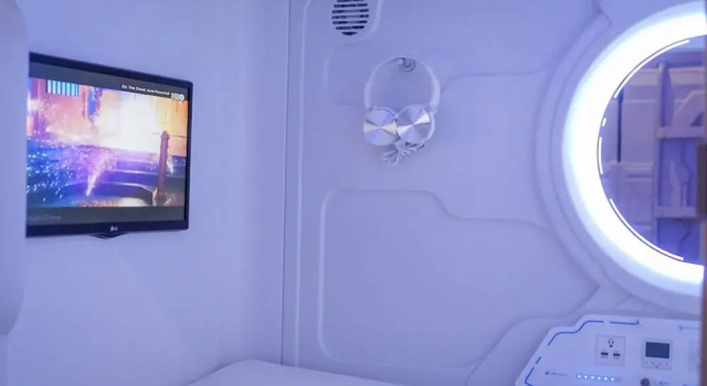 Bed in Dorm The Capsule Malioboro