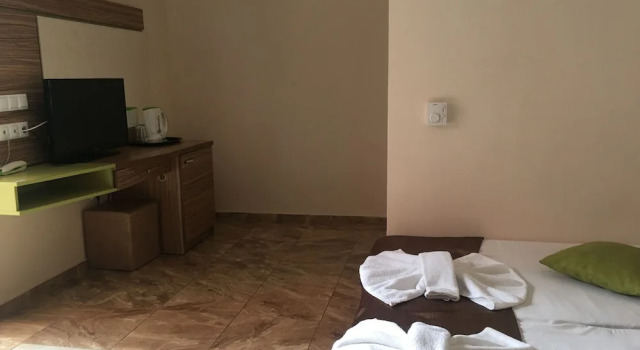 Номер Deluxe Flower Street Luxury Studios in Palm Residence