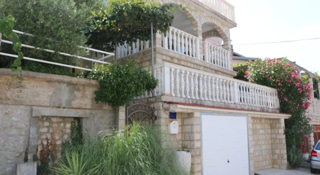 Villa Mara in Komarna by Villas Guide, Забронировать Вилла Комарна Neretva River Delta