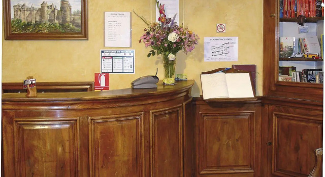 Hotel du Chateau, Rezerwuj Hotel  