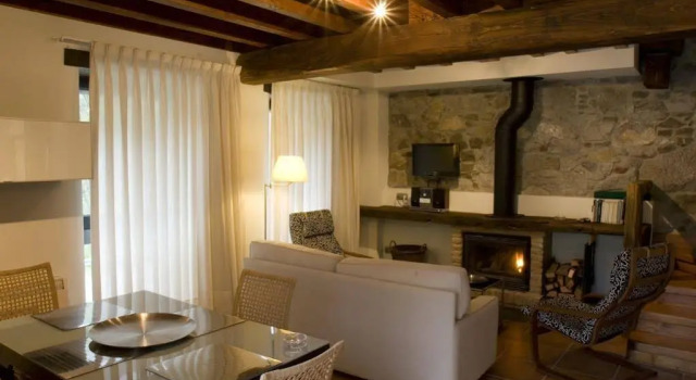 Apartamentos Rurales El Lleron, Prenota Appartamento Hotel a Asturie con parcheggio, Parcheggio