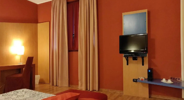 Break Hotel, Varaa Hotelli Ospedaletto Lodigiano 