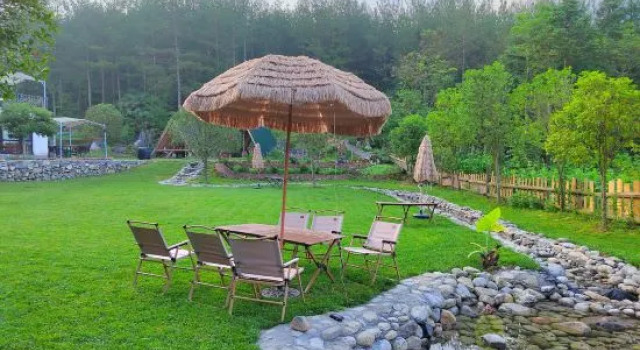 Boye Homestay, Varaa Hotelli Hotellit Chongqing Area uima-altaalla, Uima-allas