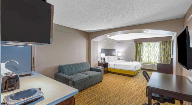 Двухместный люкс Deluxe La Quinta by Wyndham Laredo Airport