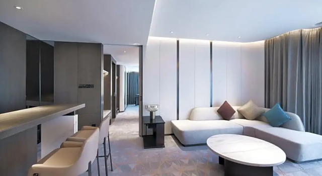Двухместный люкс c 1 комнатой Crowne Plaza Wuhan Optics Valley by IHG