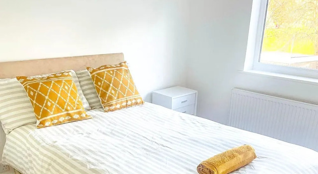3-bed House in London Garden & Free Parking, Rezervasyon Tatil Evi Merseyside villalar, Villa