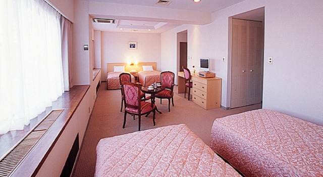 Четырёхместный номер Standard Hotel Pearl City Akita Kawabata
