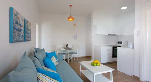 Sea View Renanda Apartment, Boek Appartement Agios Tychonas 