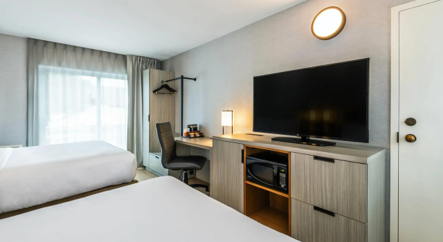 Четырёхместный номер Standard Comfort Inn Saskatoon Centre