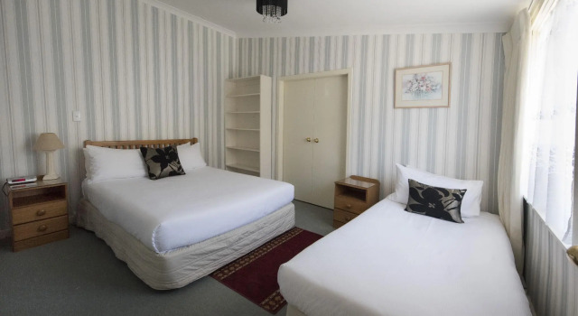 Люкс Princes Gate Hotel