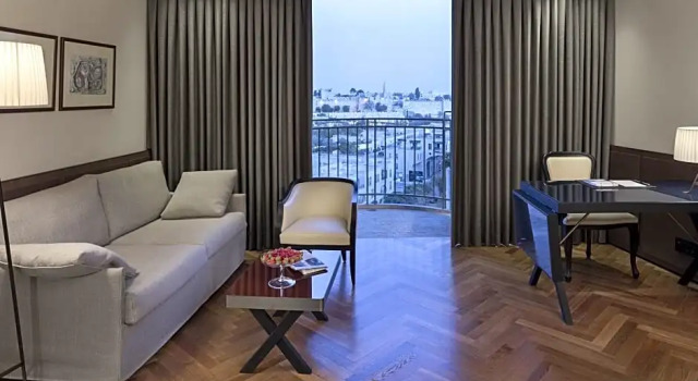 Двухместный номер Deluxe с балконом и с видом на город David Citadel Hotel Private Lux Suites