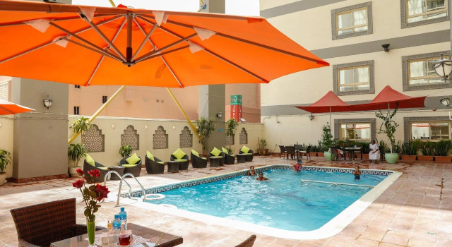 Ru Ru Tower, Book Hotel Hotels in Capital Governorate with Parking, Parking