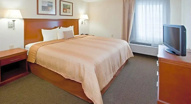 Двухместный люкс c 1 комнатой Candlewood Suites Radcliff - Fort Knox by IHG