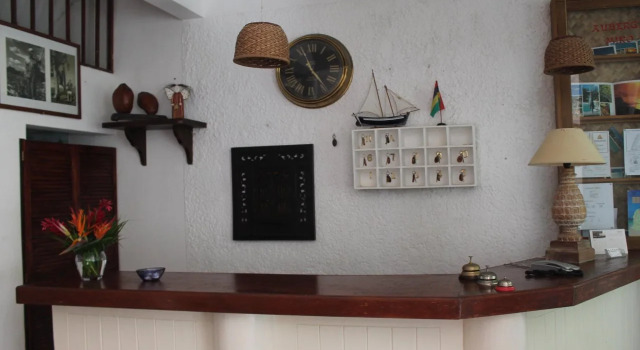 Auberge Miko, Rezerwuj Hostel Grand Baie Mauritius North Coast