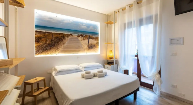Четырёхместный номер Standard с балконом Hotel Germania