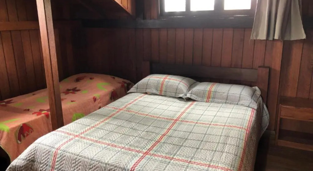 Chalés Solana localizados 50 metros do mar, Забронировать Отель Гаропаба Санта-Катарина