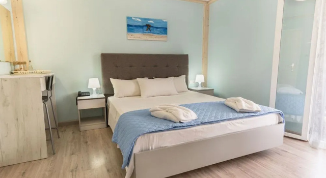 Sunrise Suites