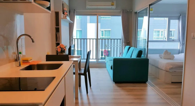 1BR Centric Sea 115 With Infinity Pool