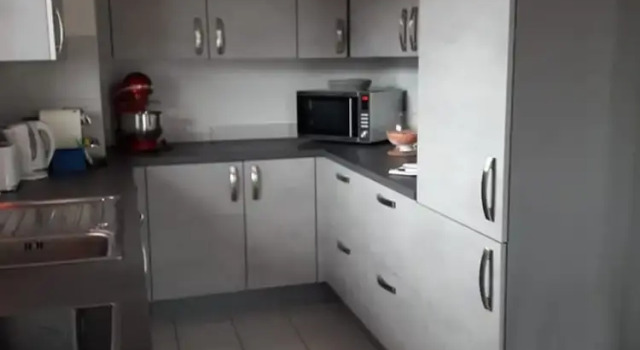 Апартаменты Classic с балконом и с видом на сад Chez Minnie