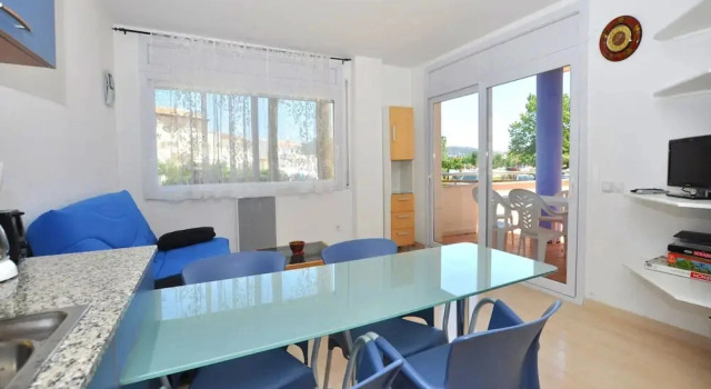 Apartment in Roses With Large Terrace, Забронировать Апартаменты/квартира Росас Cap de Creus Nature Reserve