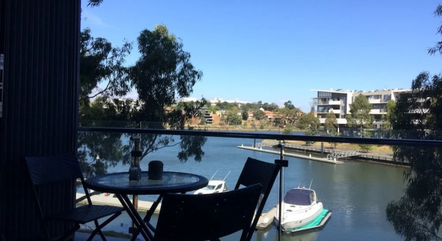 Апартаменты Premium с 2 комнатами с видом на гавань Marina View Apartment on the Maribyrnong River, Melbourne