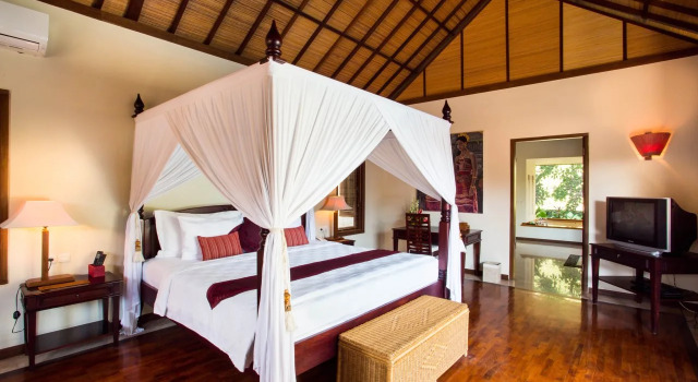 Villa Saffron Seminyak Bali