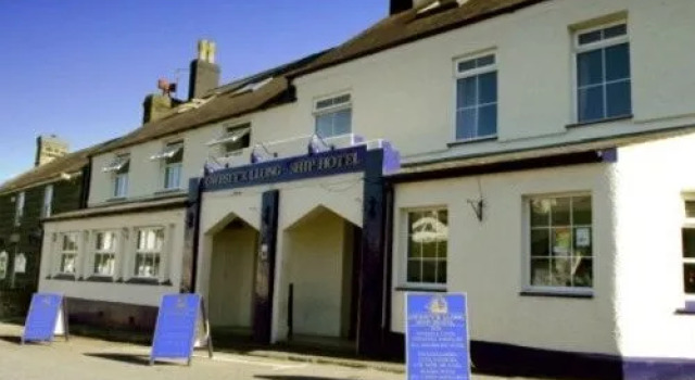 The Ship Hotel, Book Hotel Aberdaron Lleyn Peninsula