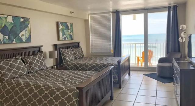 Люкс Superior Beach Front Studios in Daytona Beach