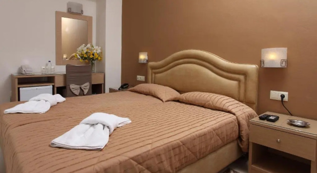 Двухместный номер Standard с видом на город Kronos Hotel