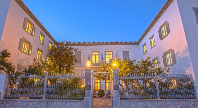 Hydroussa Hotel