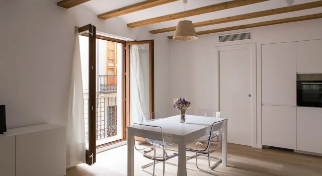 ApartUP L' Almoina, Забронировать Отель Сьютат Белла 