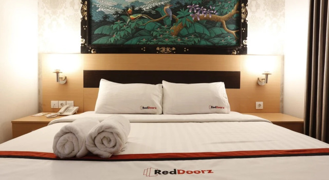 RedDoorz Plus @ Malioboro, Rezervovat Hotel 3hvězdičkové hotely v Yogyakarta Province, 3*