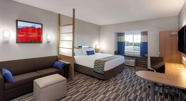 Двухместный Studio Suite Microtel Inn & Suites by Wyndham College Station