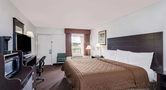 Двухместный номер Standard Travelodge by Wyndham Ozona