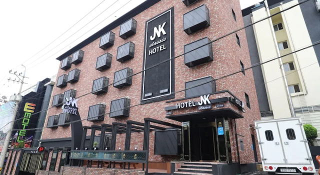 Gunsan Jnk Classic Hotel Red Plus