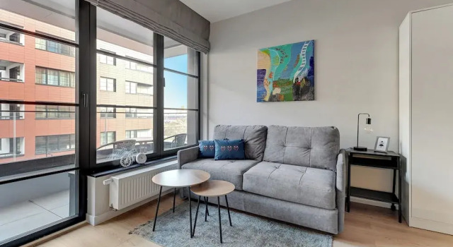 Апартаменты Comfort с балконом DOKI Living & Foodhall by Downtown Apartments