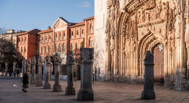Apartamento Valtour Valladolid, Забронировать Апартаменты/квартира Отели Вальядолид с парковкой, рядом с Ruins of the Collegiate Church, Парковка