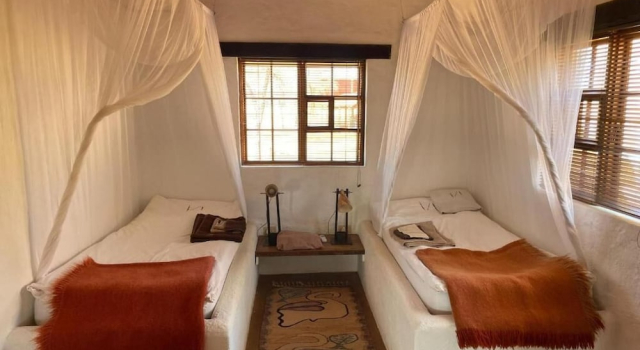Двухместный номер Standard Eningu Kalahari Lodge cc