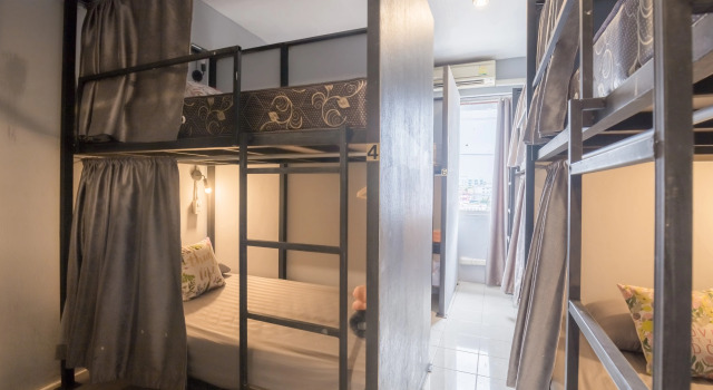 Кровать в общем номере (женский номер) Shakira Hostel