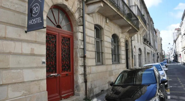 Hostel 20