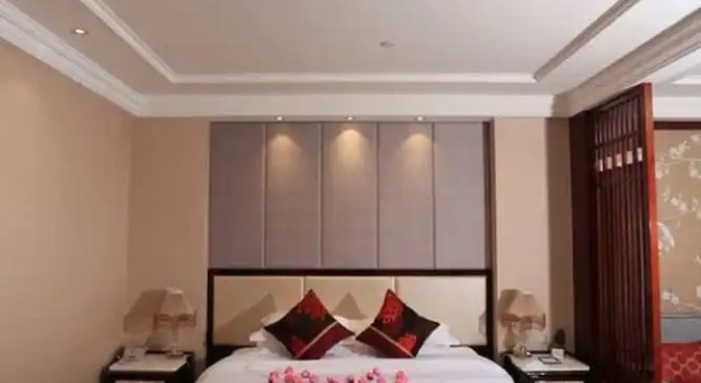 Номер Economy Xining Wusi Hotel