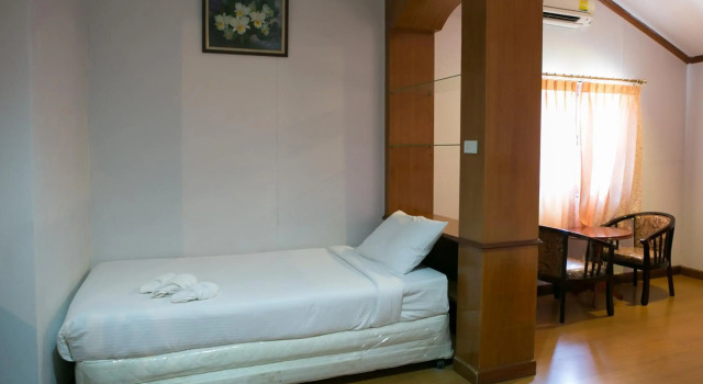 Haadrin Resort