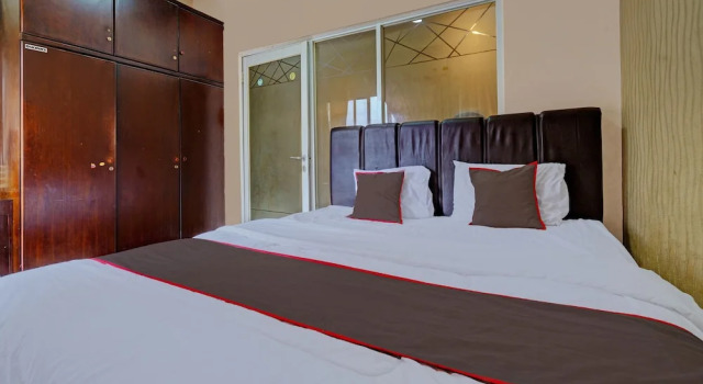 Deluxe Studio Collection O 93344 Gateway Pasteur Apartement By Maestro