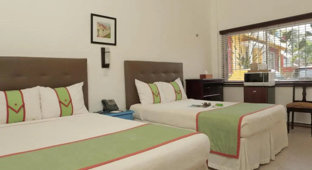Номер Standard Altamont West Hotel