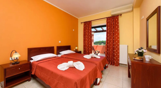 Вилла Deluxe с 4 комнатами Tesori Dassia Villas