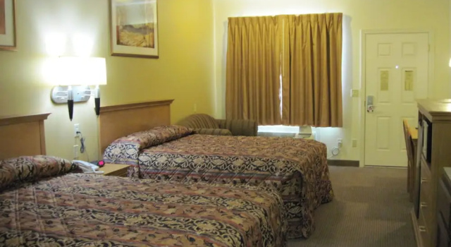 Четырёхместный номер Deluxe Texas Inn - Welasco/Mercedes